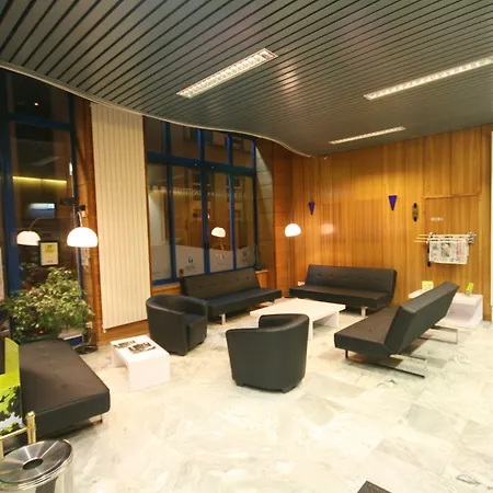 Maison Barbillon - Centre Gare فندق 3*
