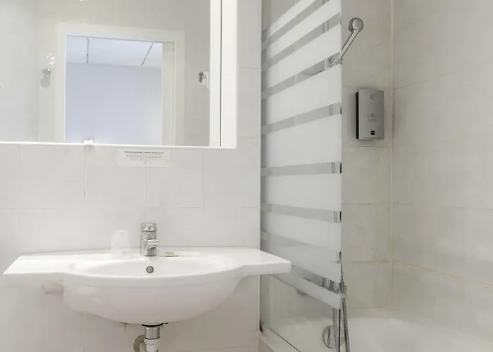 Maison Barbillon - Centre Gare Hotel 3*