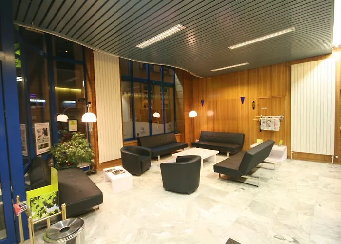 Maison Barbillon - Centre Gare Hotel 3*